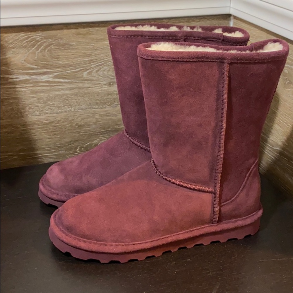 NIB Bearpaw Wine Elle Short Boots sz 9